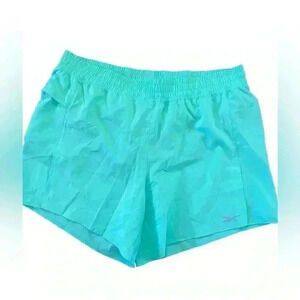 NWT Reebok women’s running shorts beautiful mint green color size M